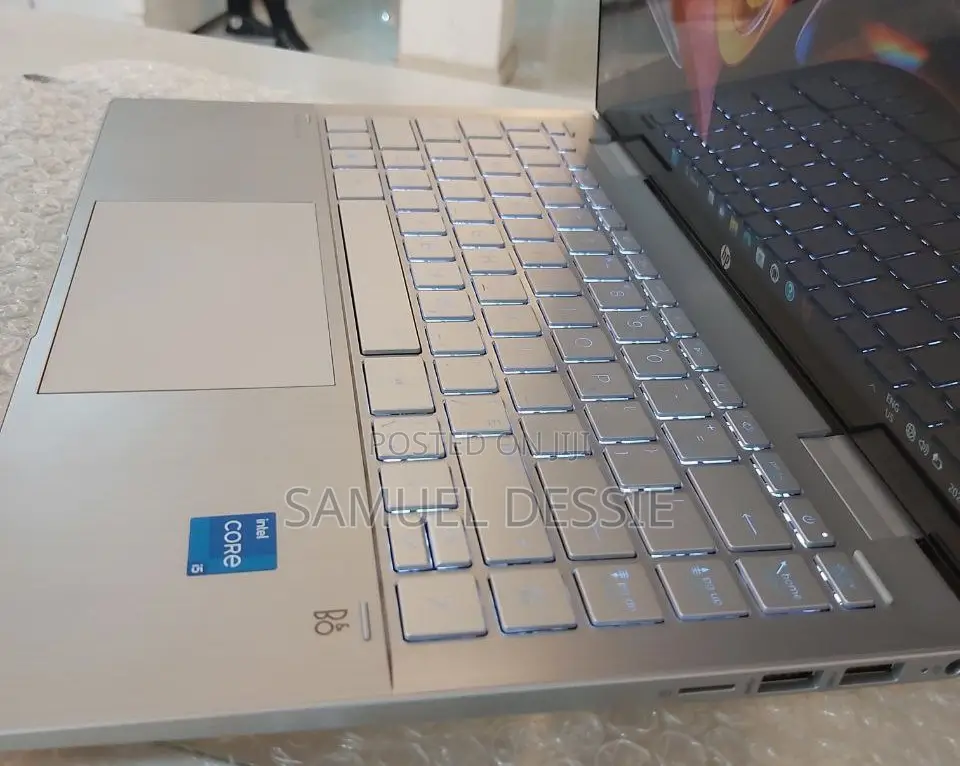 New Laptop HP Pavilion X360 8GB Intel Core I5 SSD 512GB