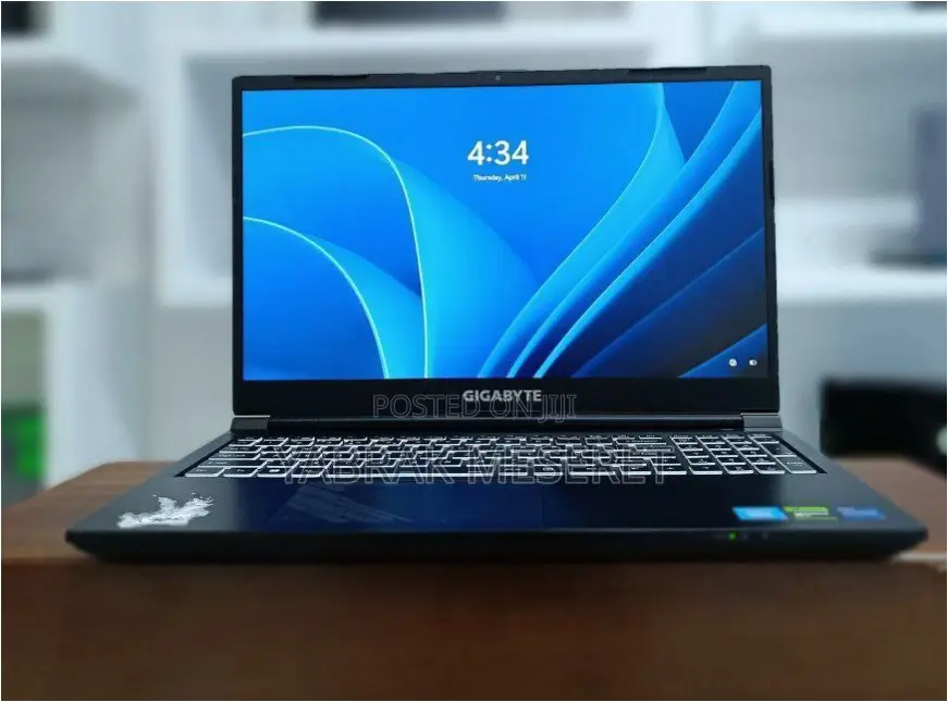 New Laptop Gigabyte 16GB Intel Core I7 SSD 512GB