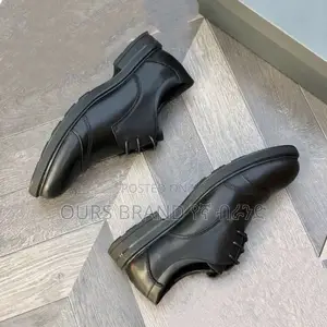 High Master Quality Luxurious Clark's Sneakers Shoes