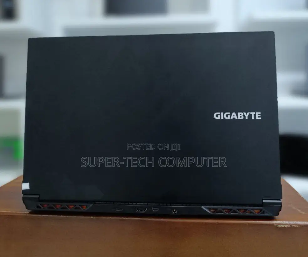 New Laptop Gigabyte P56XT 16GB Intel Core I7 SSD 512GB