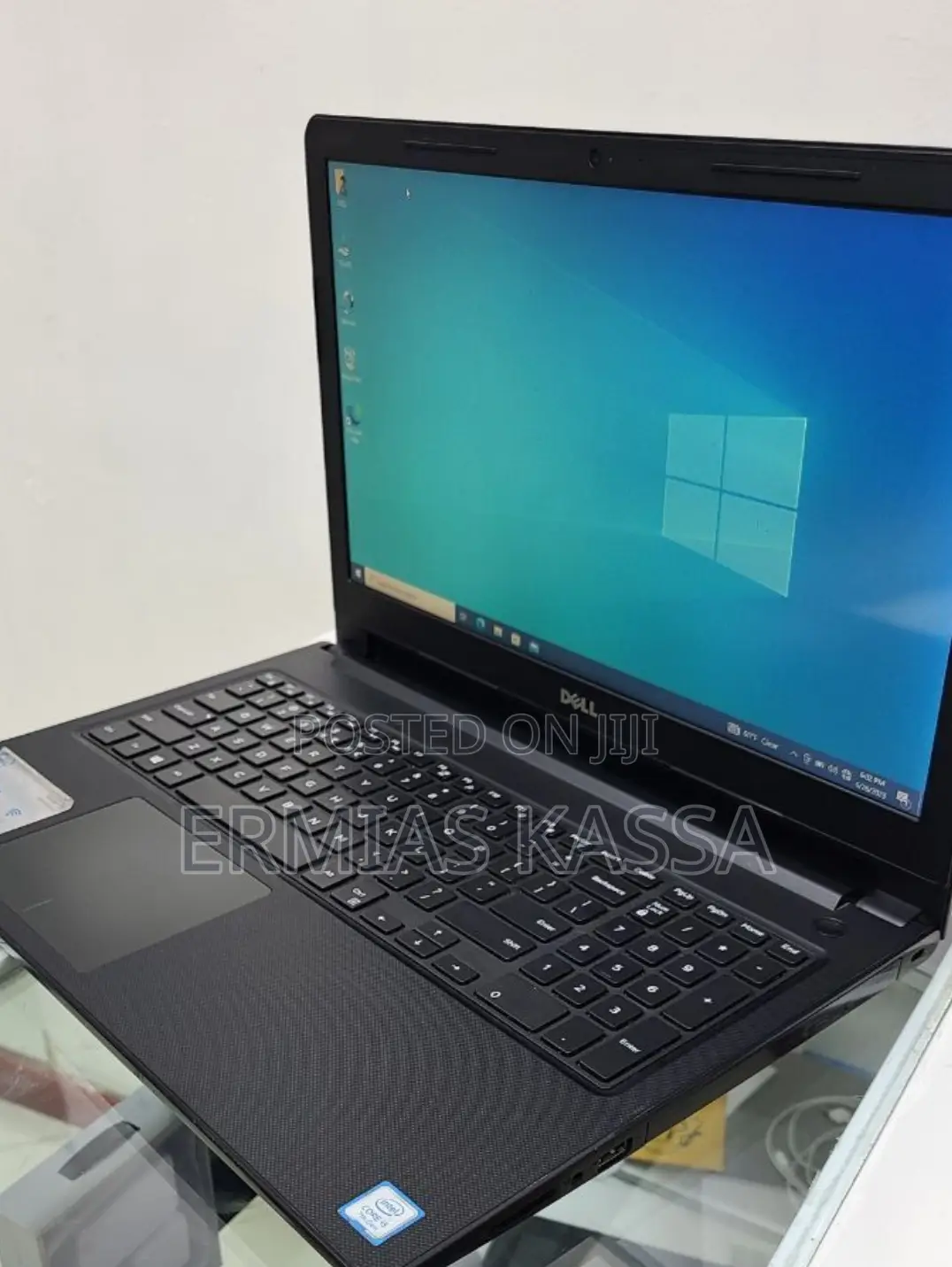 New Laptop Dell Inspiron 15 8GB Intel Core I5 SSD 256GB