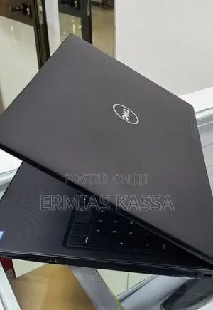 New Laptop Dell Inspiron 15 8GB Intel Core I5 SSD 256GB