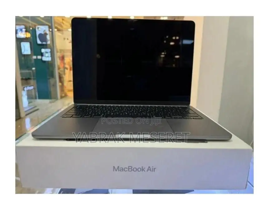 New Laptop Apple MacBook Air 2022 M2 8GB Apple M2 SSD 256GB
