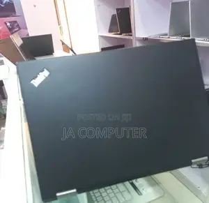 New Laptop Lenovo Yoga 260 8GB Intel Core I5 SSD 256GB