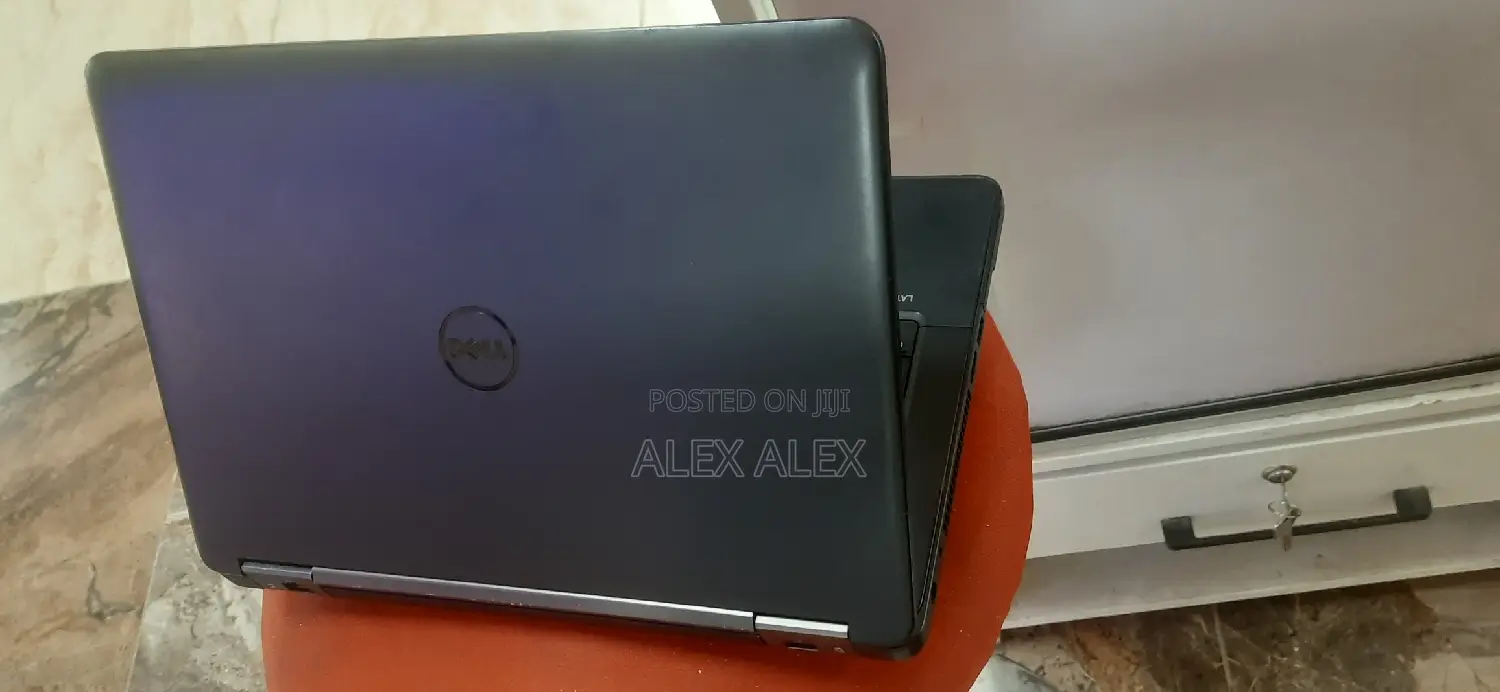 Laptop Dell Latitude 5310 8GB Intel Core I5 HDD 500GB