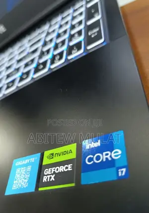 New Laptop Gigabyte AERO 15 16GB Intel Core I7 SSD 512GB