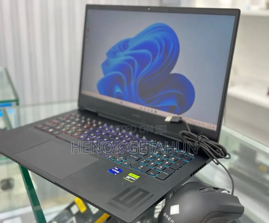 New Laptop HP Omen 15 16GB Intel Core I9 SSD 1T