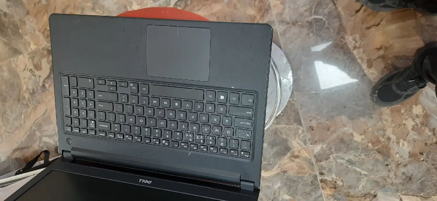 Laptop Dell Inspiron 15 8GB Intel Core I5 HDD 1T