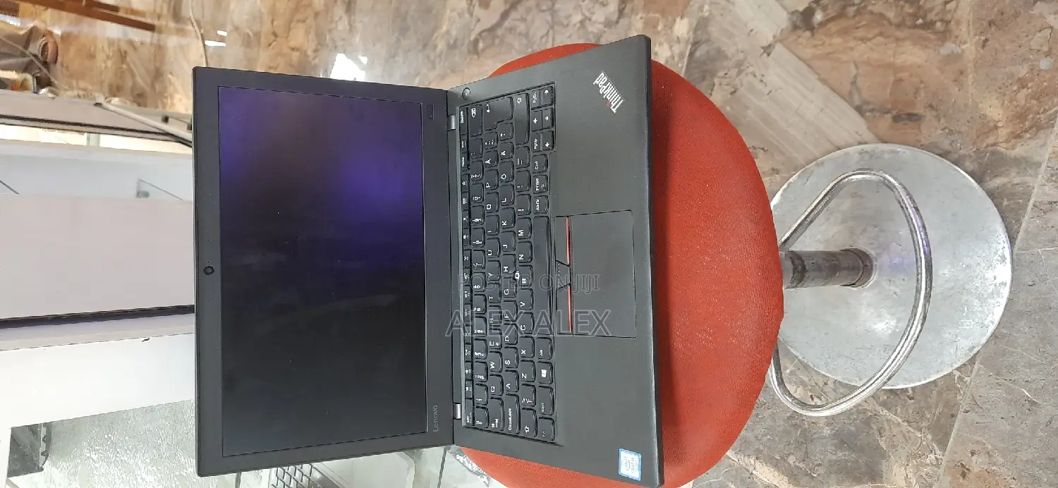 Laptop Lenovo ThinkPad Yoga 8GB Intel Core I3 SSD 512GB