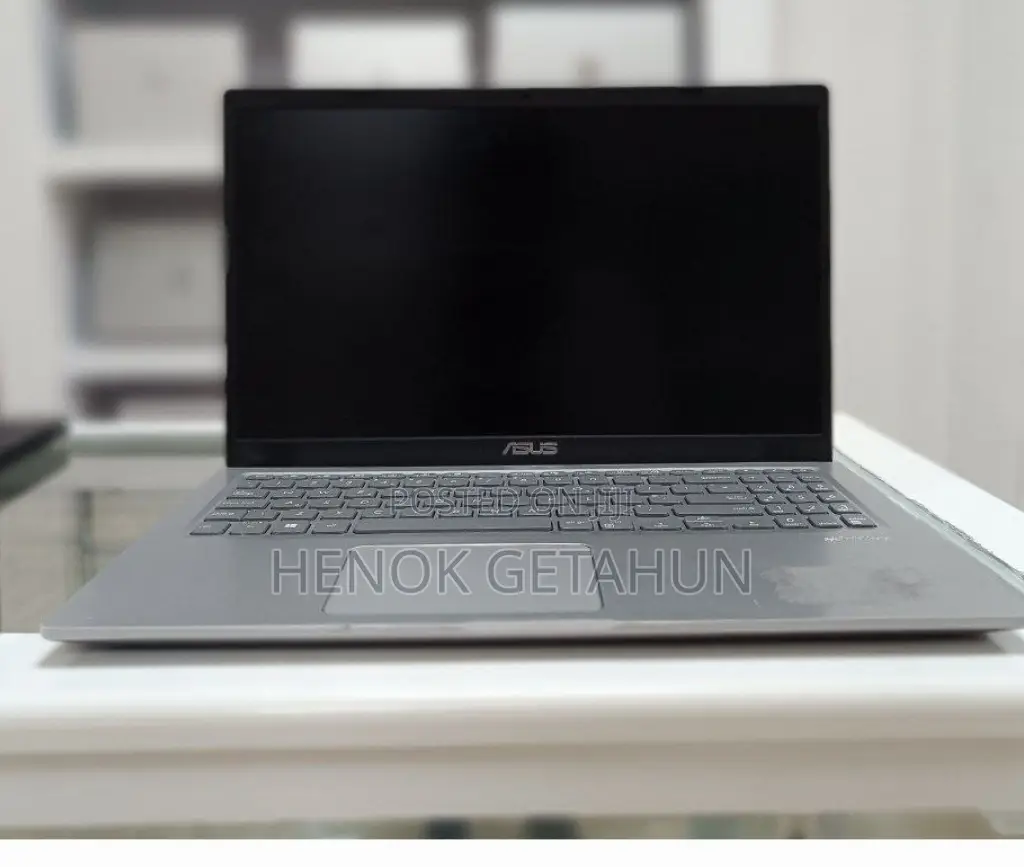 New Laptop Asus VivoBook 15 X505BA 8GB Intel Core I5 SSD 512GB