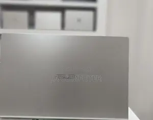 New Laptop Asus VivoBook 15 X505BA 8GB Intel Core I5 SSD 512GB