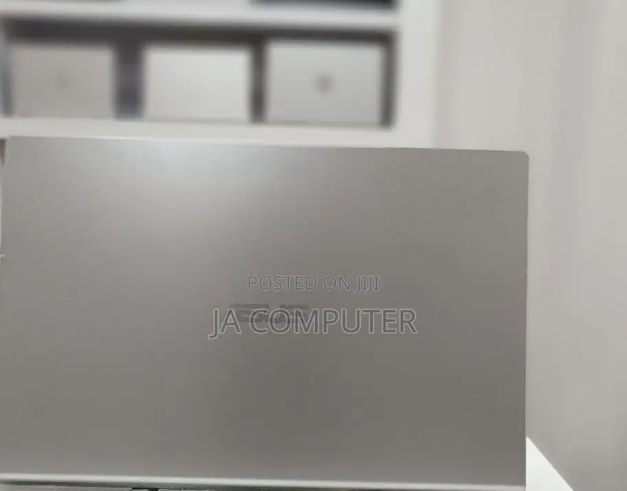 New Laptop Asus VivoBook 15 X505BA 8GB Intel Core I5 SSD 512GB