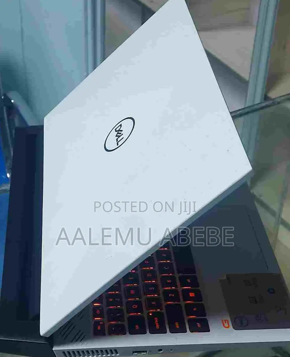 New Laptop Dell G15 5511 18GB AMD Ryzen 7 SSD 512GB