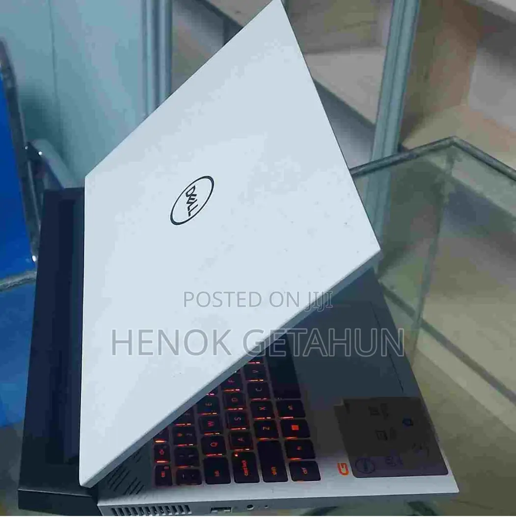 New Laptop Dell XPS 15 16GB AMD Ryzen 7 SSD 512GB