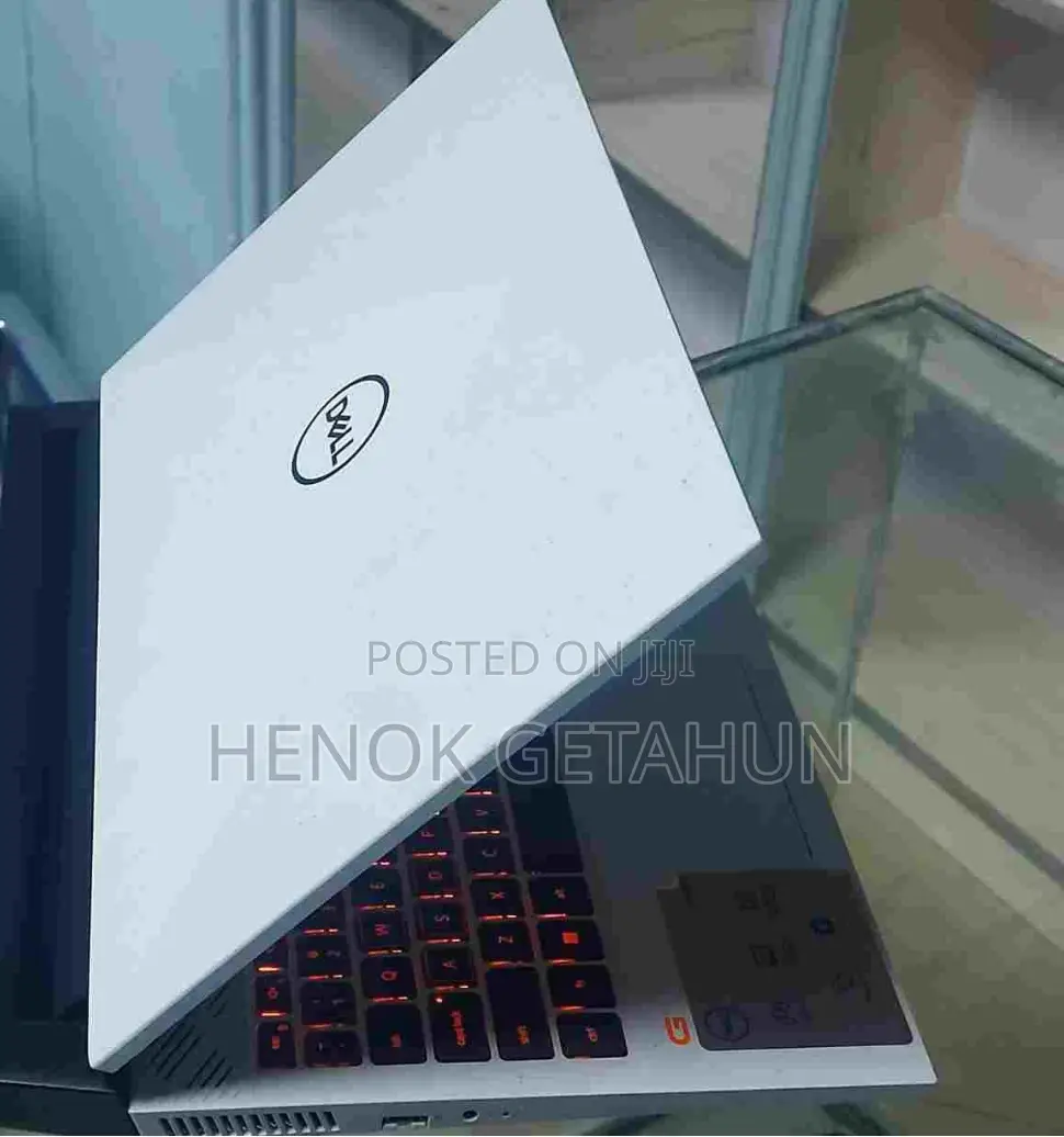 New Laptop Dell XPS 15 16GB AMD Ryzen 7 SSD 512GB