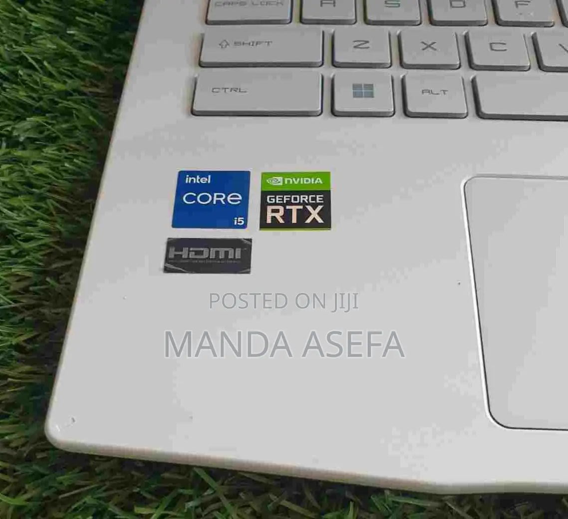 New Laptop MSI 8GB Intel Core I5 SSD 512GB