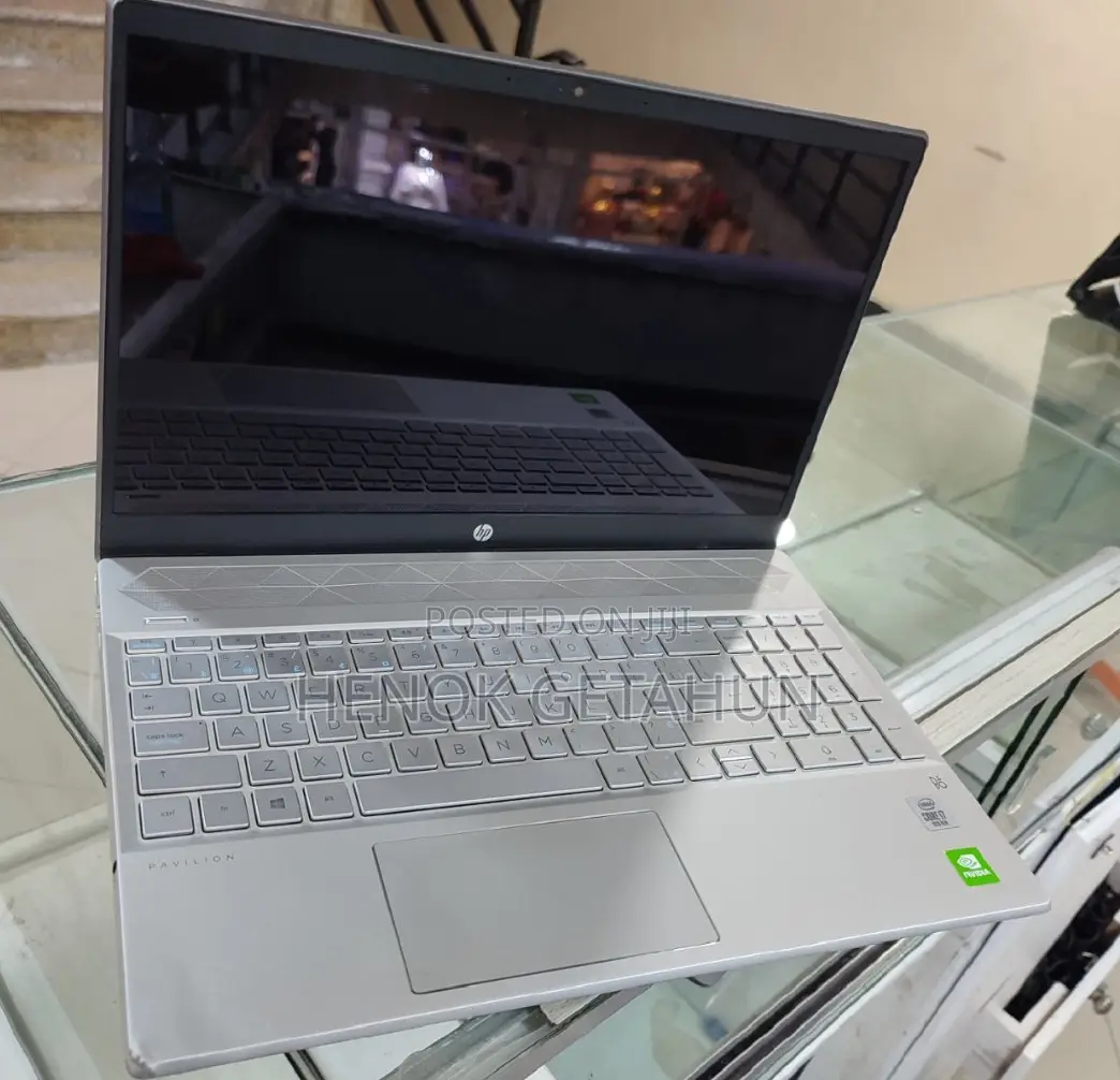 New Laptop HP Pavilion 15 8GB Intel Core I7 HDD 1T