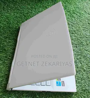 New Laptop MSI 8GB Intel Core I5 SSD 512GB