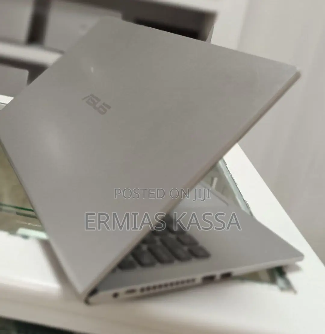 New Laptop Asus VivoBook 15 X505BA 8GB Intel Core I5 SSD 512GB