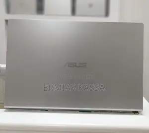 New Laptop Asus VivoBook 15 X505BA 8GB Intel Core I5 SSD 512GB