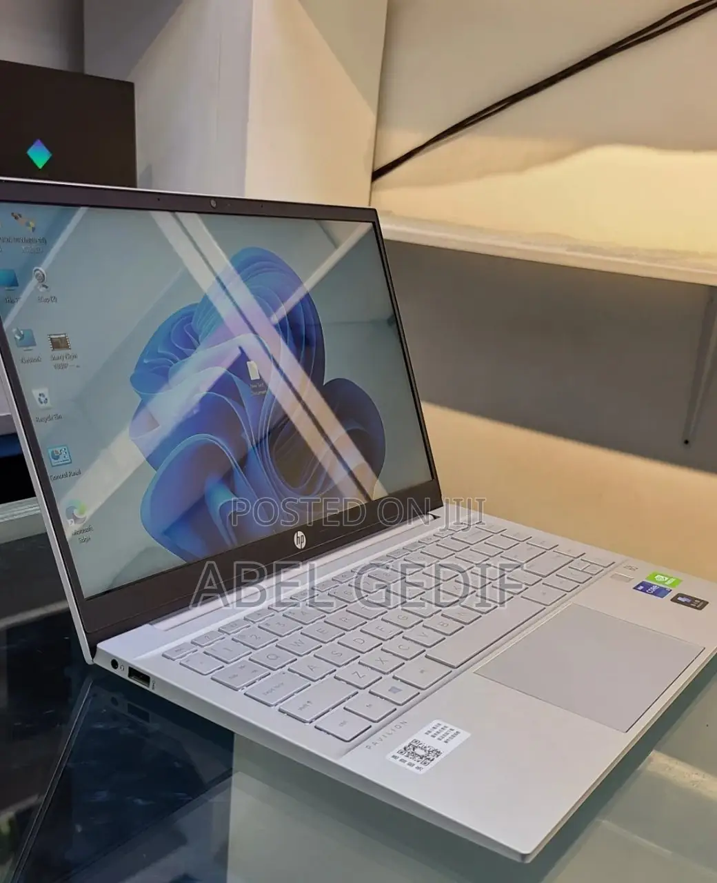 New Laptop HP Pavilion 11 16GB Intel Core I7 SSD 512GB