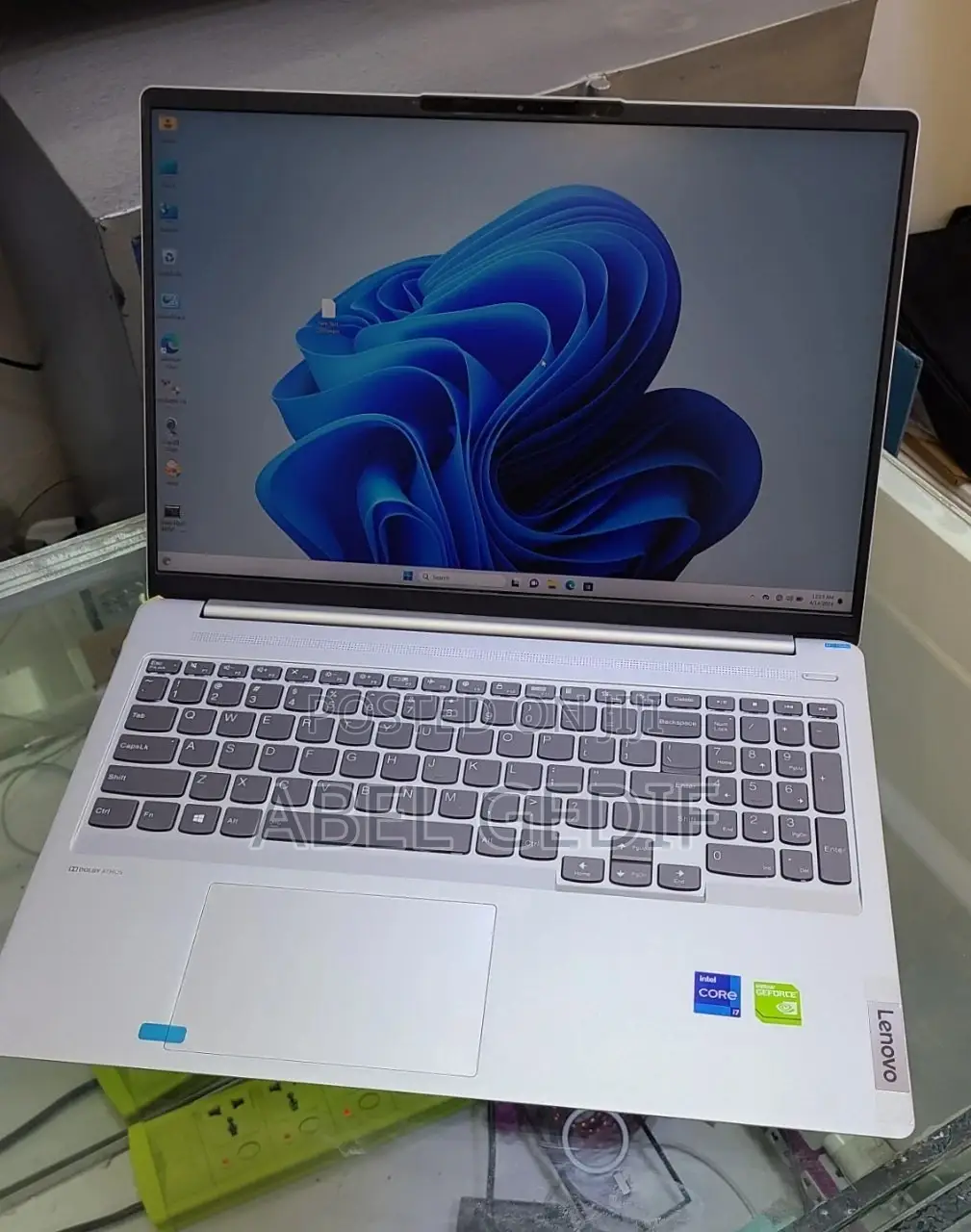 New Laptop Lenovo Ideapad 3 16GB Intel Core I7 SSD 512GB
