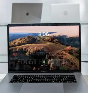New Laptop Apple MacBook 2018 32GB Intel Core I9 SSD 1T