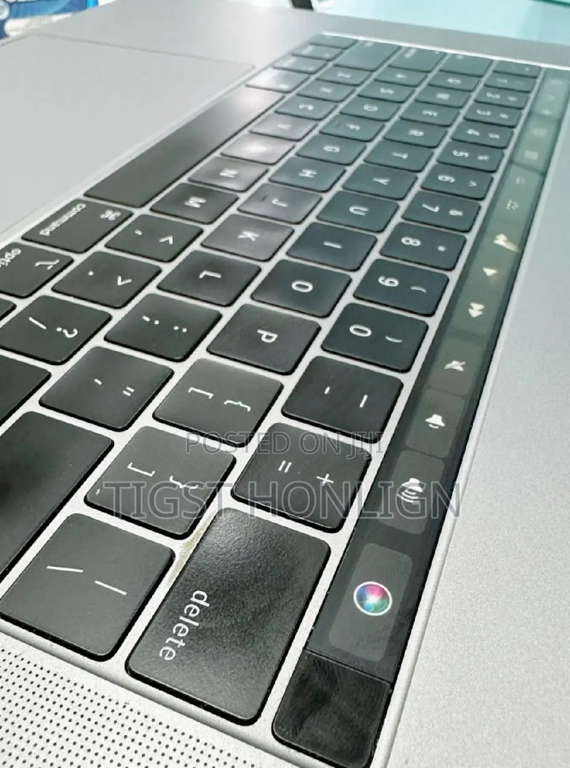 New Laptop Apple MacBook 2018 32GB Intel Core I9 SSD 1T