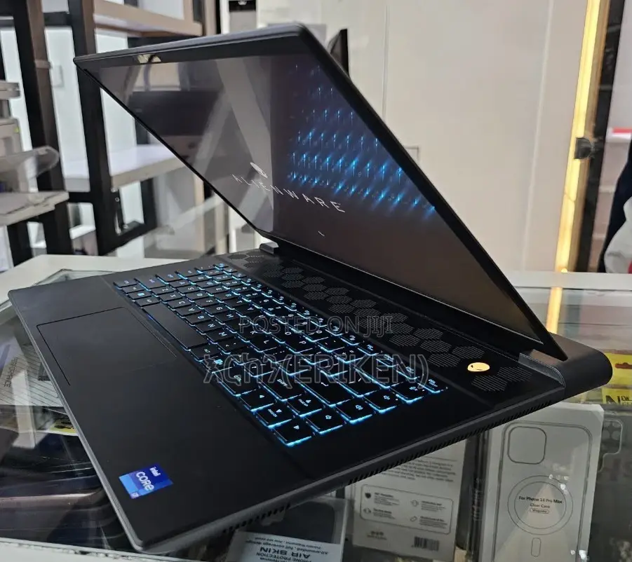 New Laptop Alienware Area-51m 16GB Intel Core I7 SSD 1T