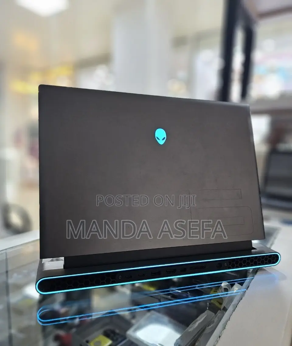 New Laptop Alienware Area-51m 16GB Intel Core I7 SSD 1T