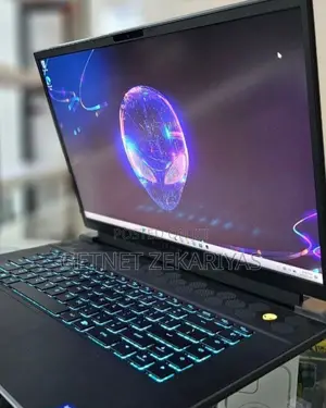 New Laptop Alienware M17x R2 16GB Intel Core I7 SSD 1T