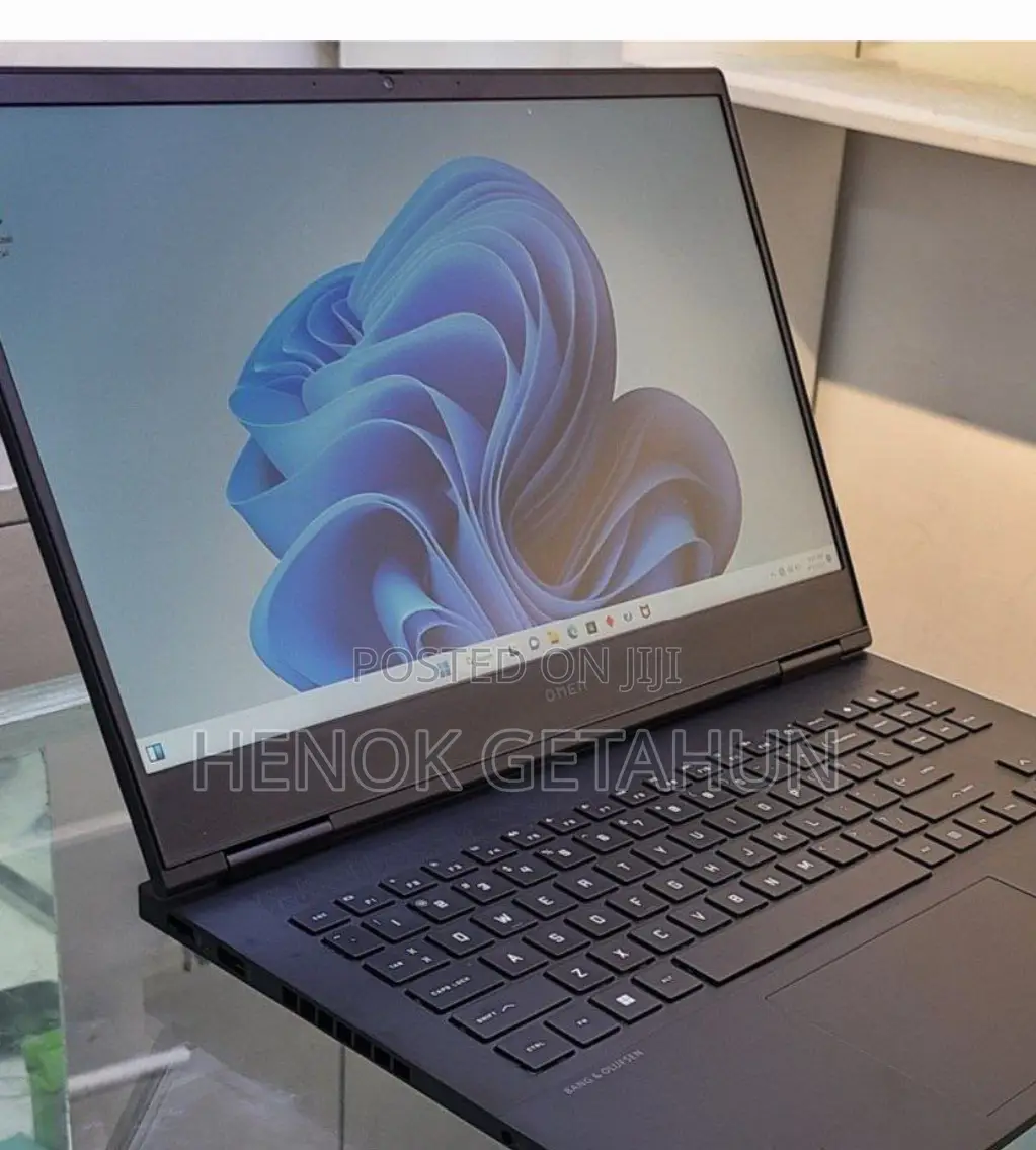 New Laptop HP Omen 15 16GB Intel Core I7 SSD 1T