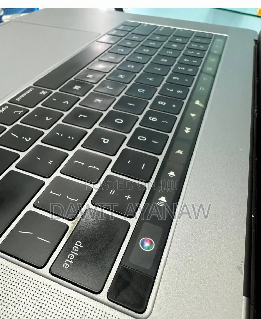 New Laptop Apple MacBook Pro 2018 32GB Intel Core I9 SSD 1T