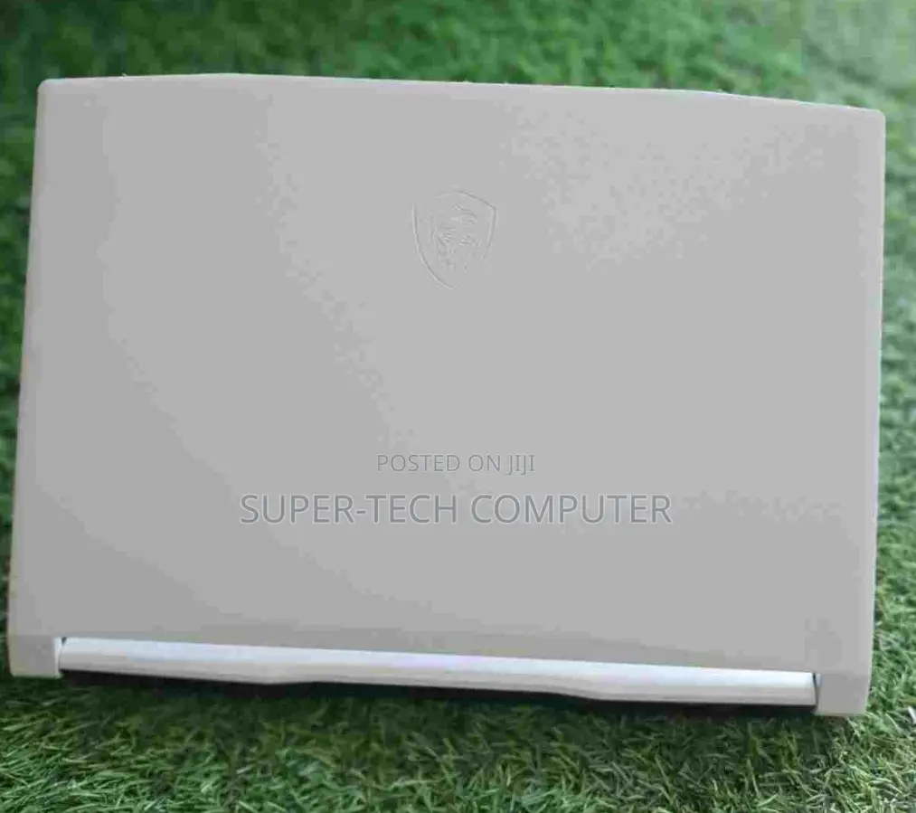 New Laptop MSI EX625 8GB Intel Core I5 SSD 512GB