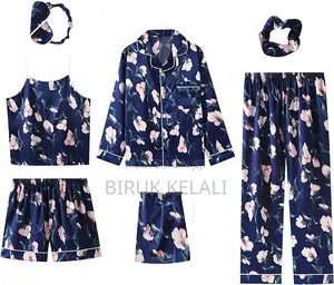 Photo - Women's Sleep Wear