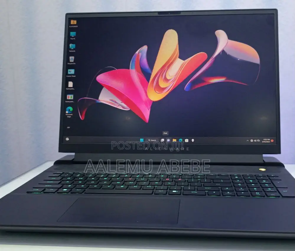 New Laptop Alienware M17x R2 16GB Intel Core I7 SSD 1T