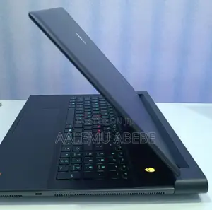 New Laptop Alienware M17x R2 16GB Intel Core I7 SSD 1T