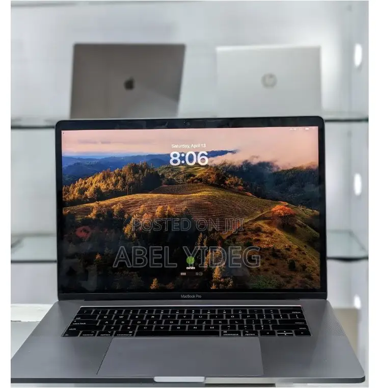 New Laptop Apple MacBook Pro 2018 32GB Intel Core I9 SSD 1T