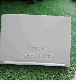 New Laptop MSI 8GB Intel Core I5 SSD 512GB