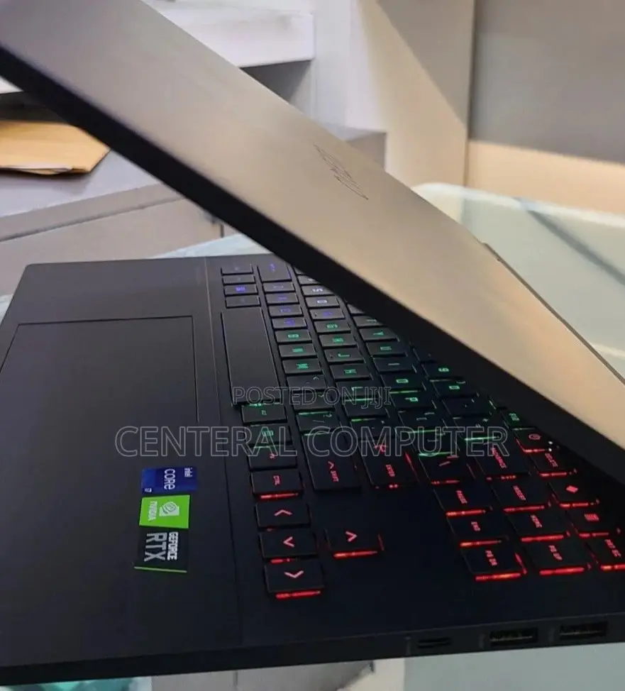 New Laptop HP Omen X 17t 16GB Intel Core I7 SSD 1T