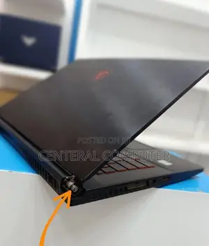 New Laptop MSI GE66 Raider 16GB Intel Core I7 SSD 512GB