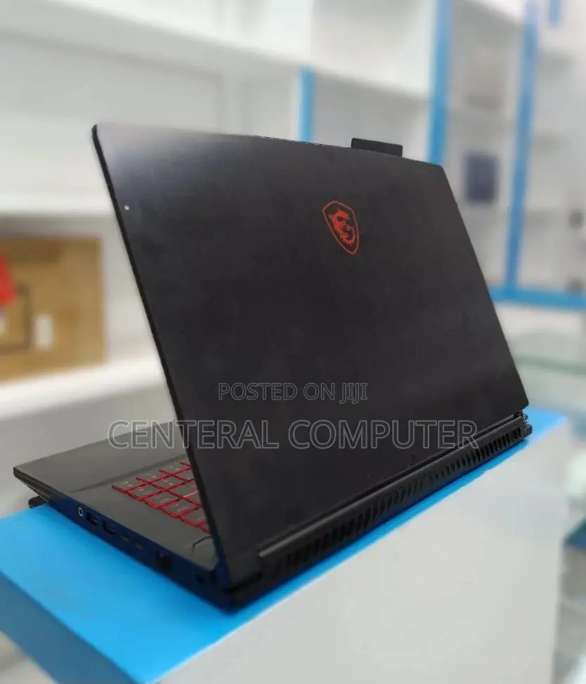 New Laptop MSI GE66 Raider 16GB Intel Core I7 SSD 512GB