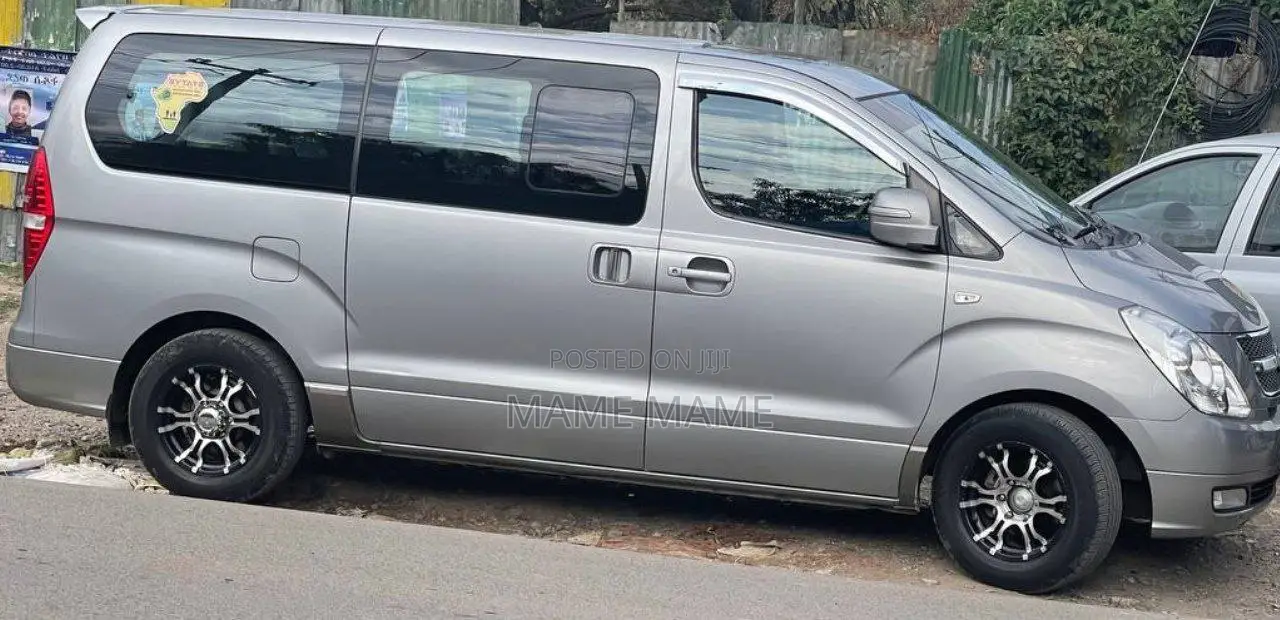 Hyundai Starex 2015 Silver