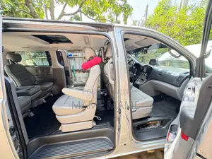 Hyundai Starex 2015 Silver