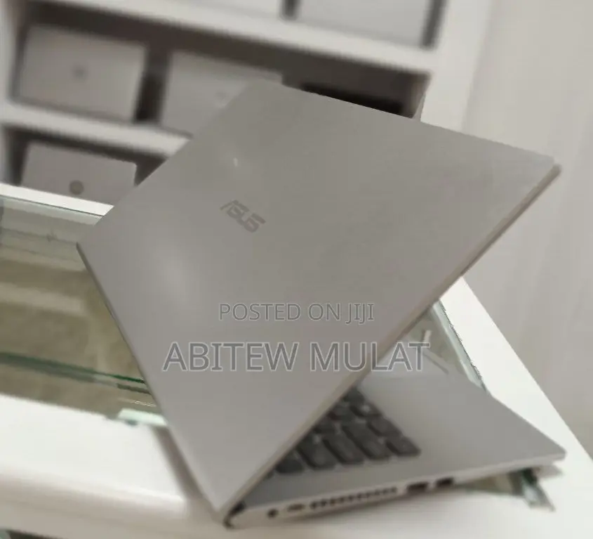 New Laptop Asus VivoBook 15 X505BA 8GB Intel Core I5 SSD 512GB