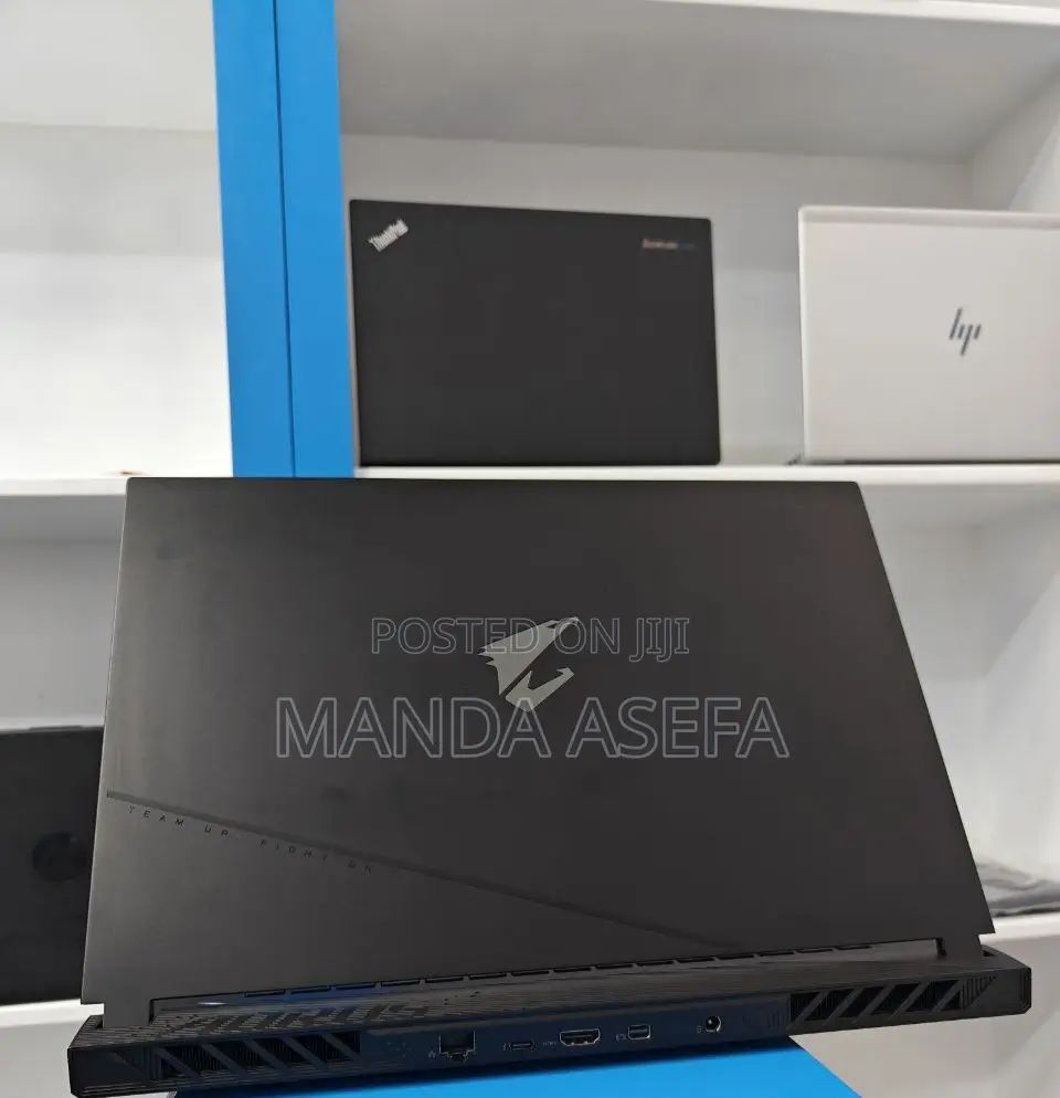 New Laptop Gigabyte AORUS 15G 8GB Intel Core I5 SSD 512GB