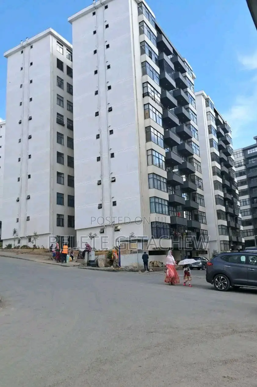 3bdrm Apartment in Figa Noah Realestate, Bole for sale