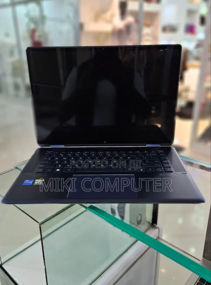 New Laptop HP Spectre X360 16GB Intel Core i7 SSD 512GB