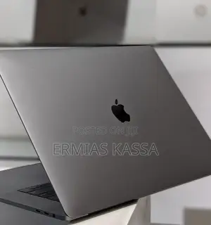 Photo - New Laptop Apple MacBook Pro 2018 32GB Intel Core I9 SSD 1T