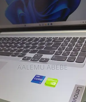 New Laptop Lenovo Ideapad 3 16GB Intel Core I7 SSD 512GB